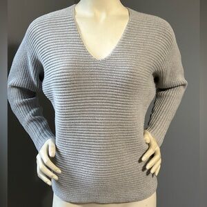 Lauren Ralph Lauren Black Label Gray V-Neck Women's Ribbed Sweater